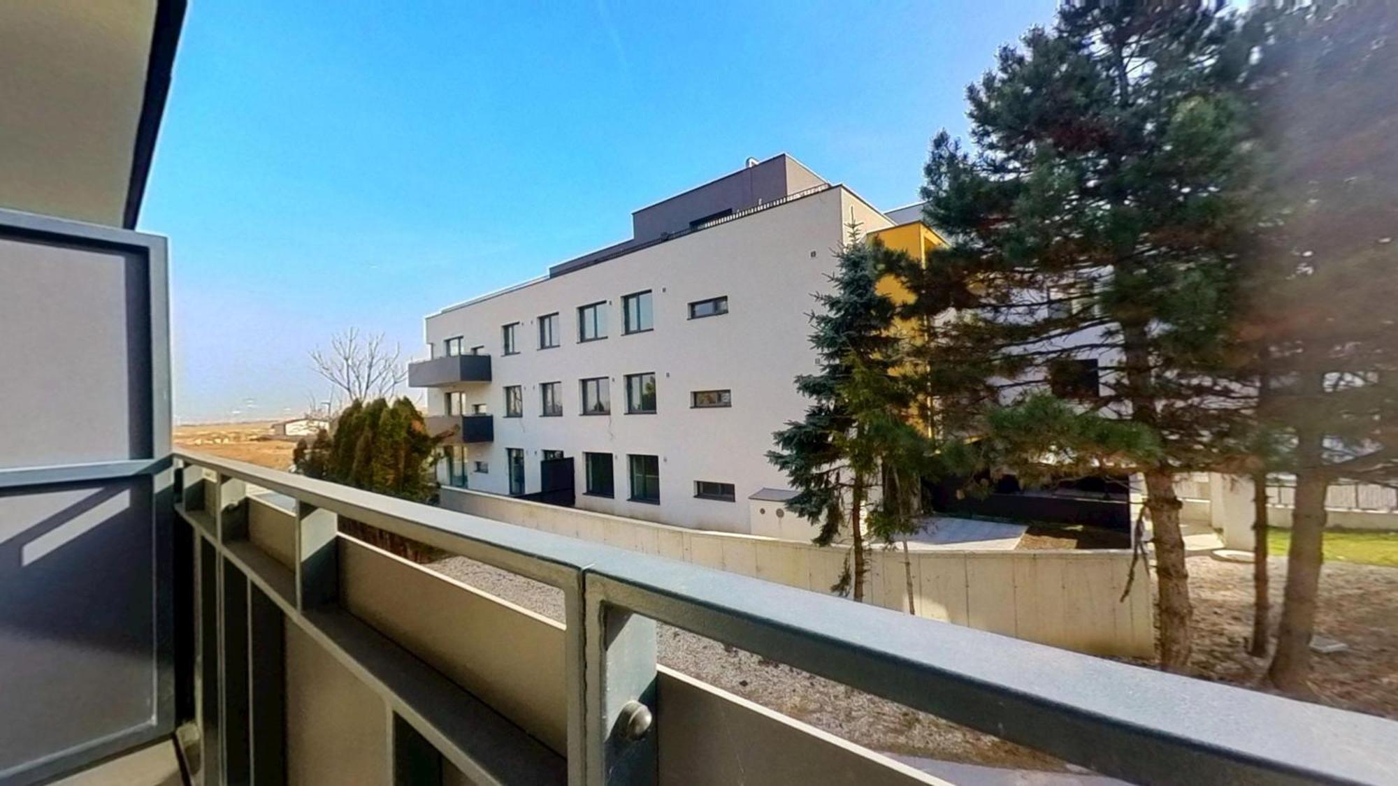 Air-Conditioned 2 Room Apartment, With Terrace, Rovinka 203 Eksteriør billede